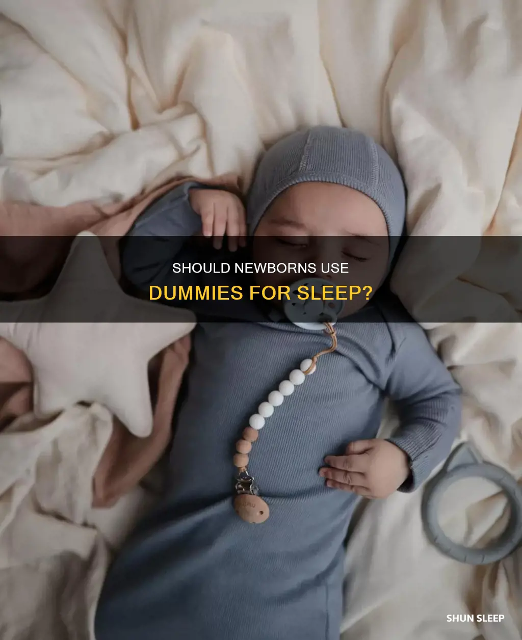 can newborns sleep with dummies