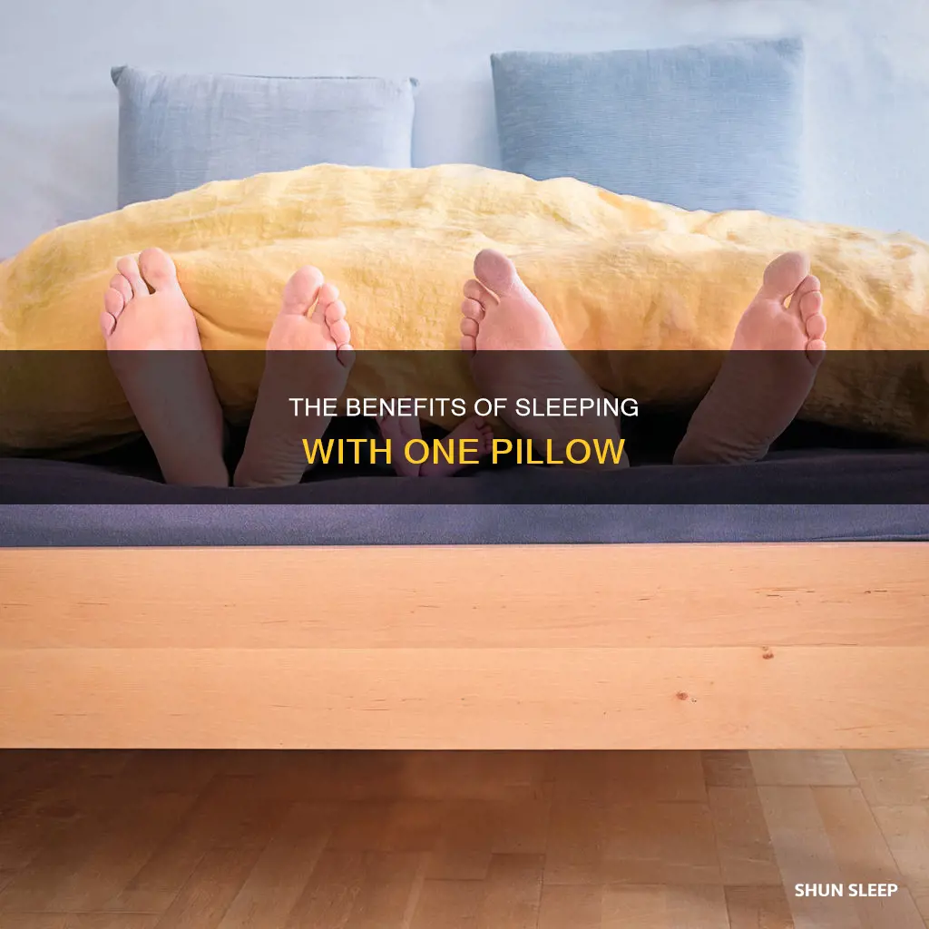 is it better to sleep with one pillow