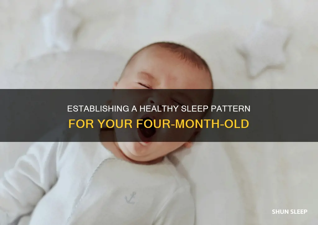 what should be the sleeping pattern for 4 month old